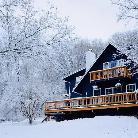 Cozy Hillside Chalet - Greek Peak, Cortland, Ithaca